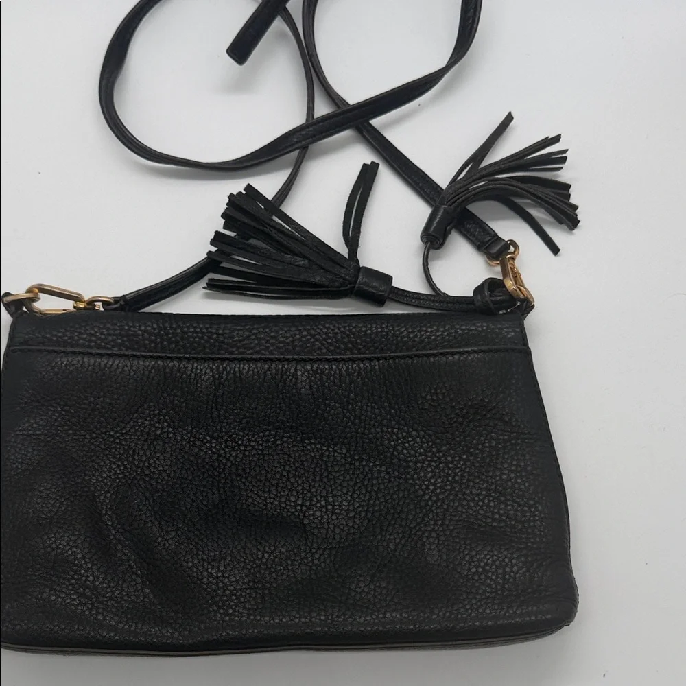 Tory Burch Black‎ Pebbled Leather Crossbody with Logo Detail